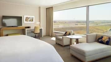 1 bedroom, premium bedding, down comforters, pillowtop beds