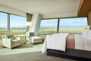 Premium bedding, down comforters, pillowtop beds, in-room safe