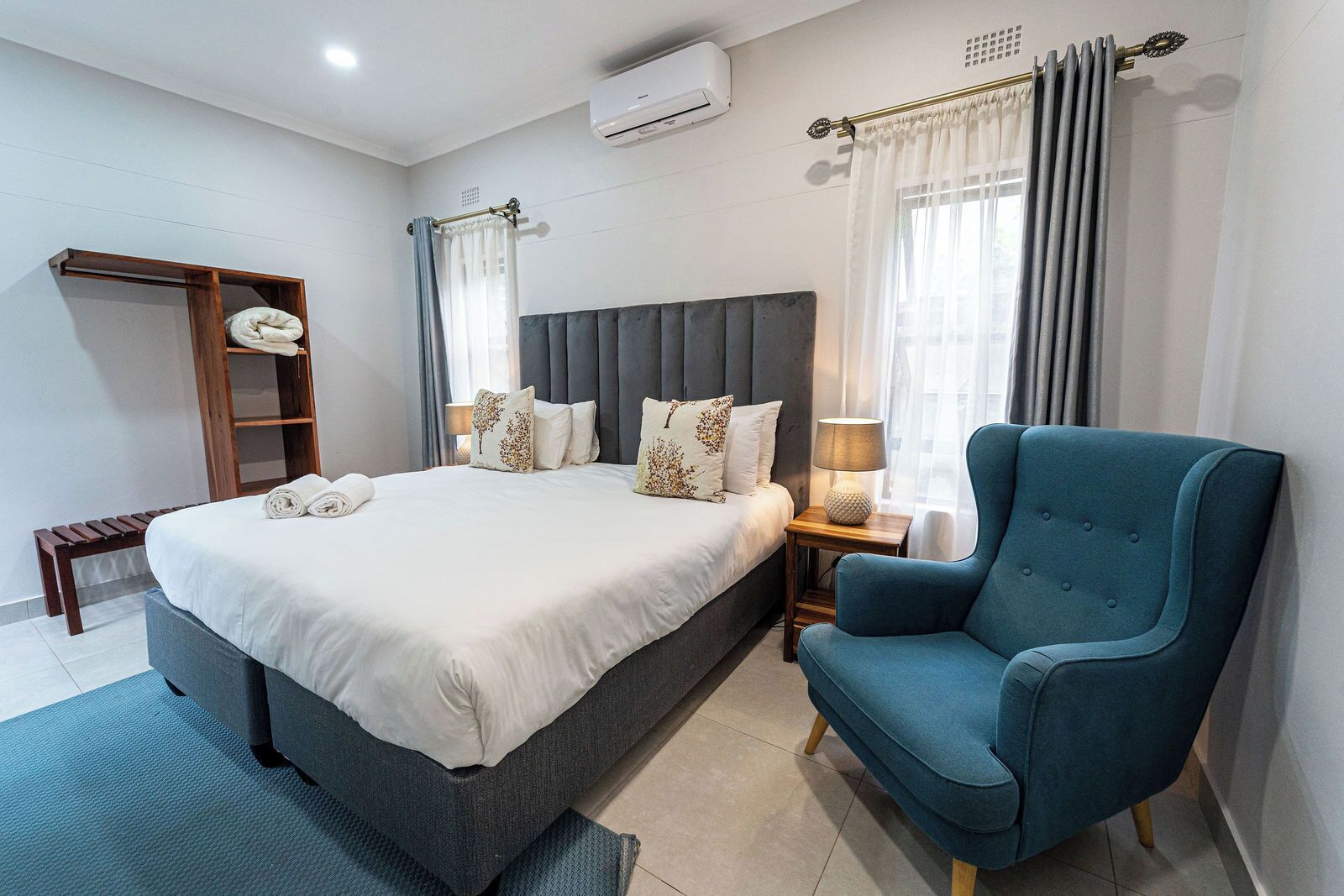 Deluxe Double Room, Non Smoking, Bathtub | Premium bedding, in-room safe, individually decorated