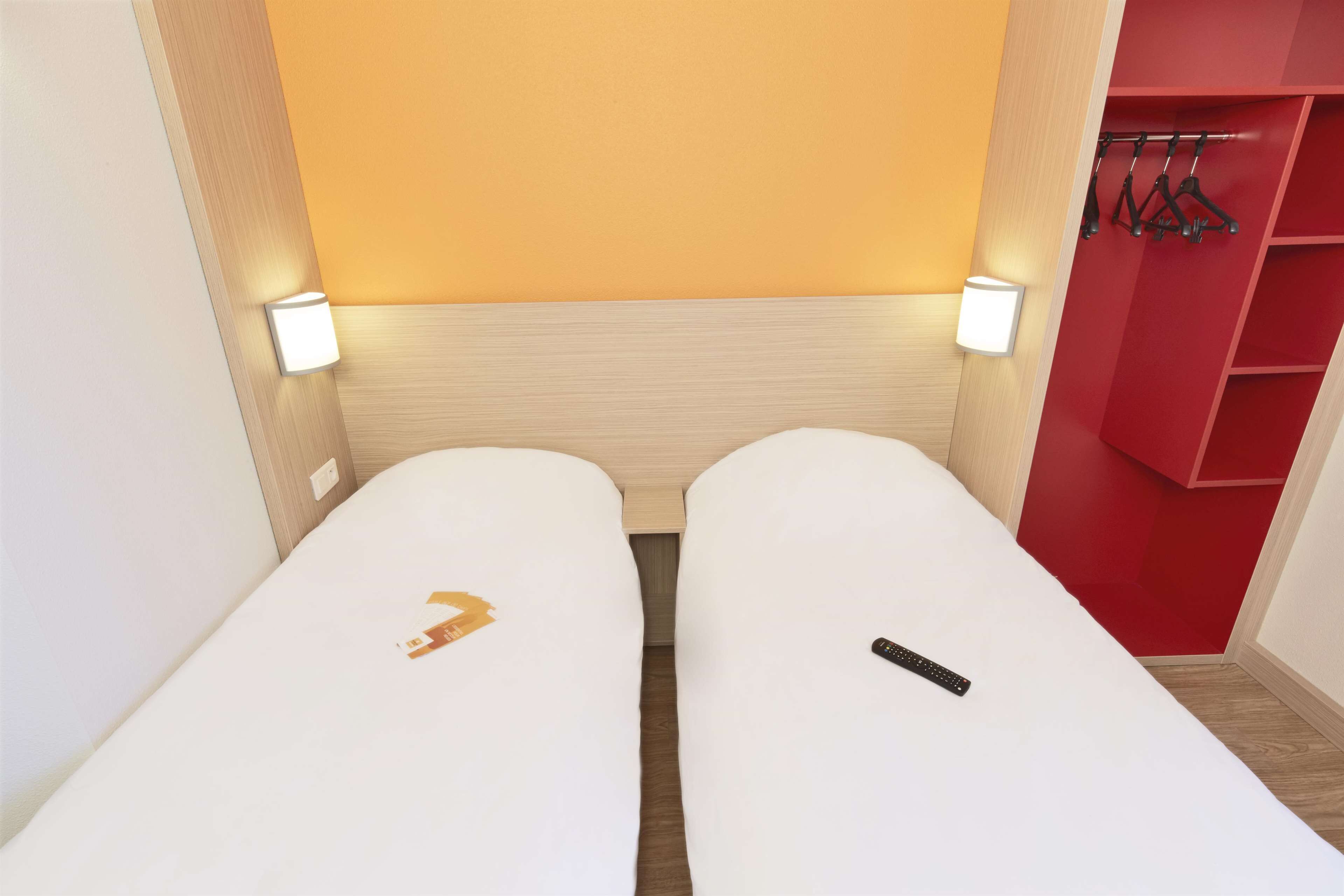 standard room, 2 single beds | premium bedding, desk, soundproofing, free cots/infant beds