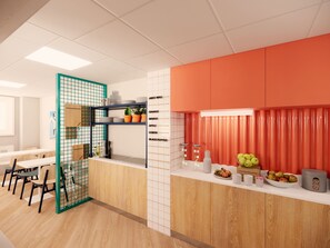 Café da manhã com buffet todos os dias (EUR 9.9 por pessoa) 