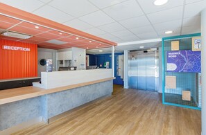 Reception - ibis budget Valence Nord Plateau des Couleures (Saint-Marcel-les-Valence)