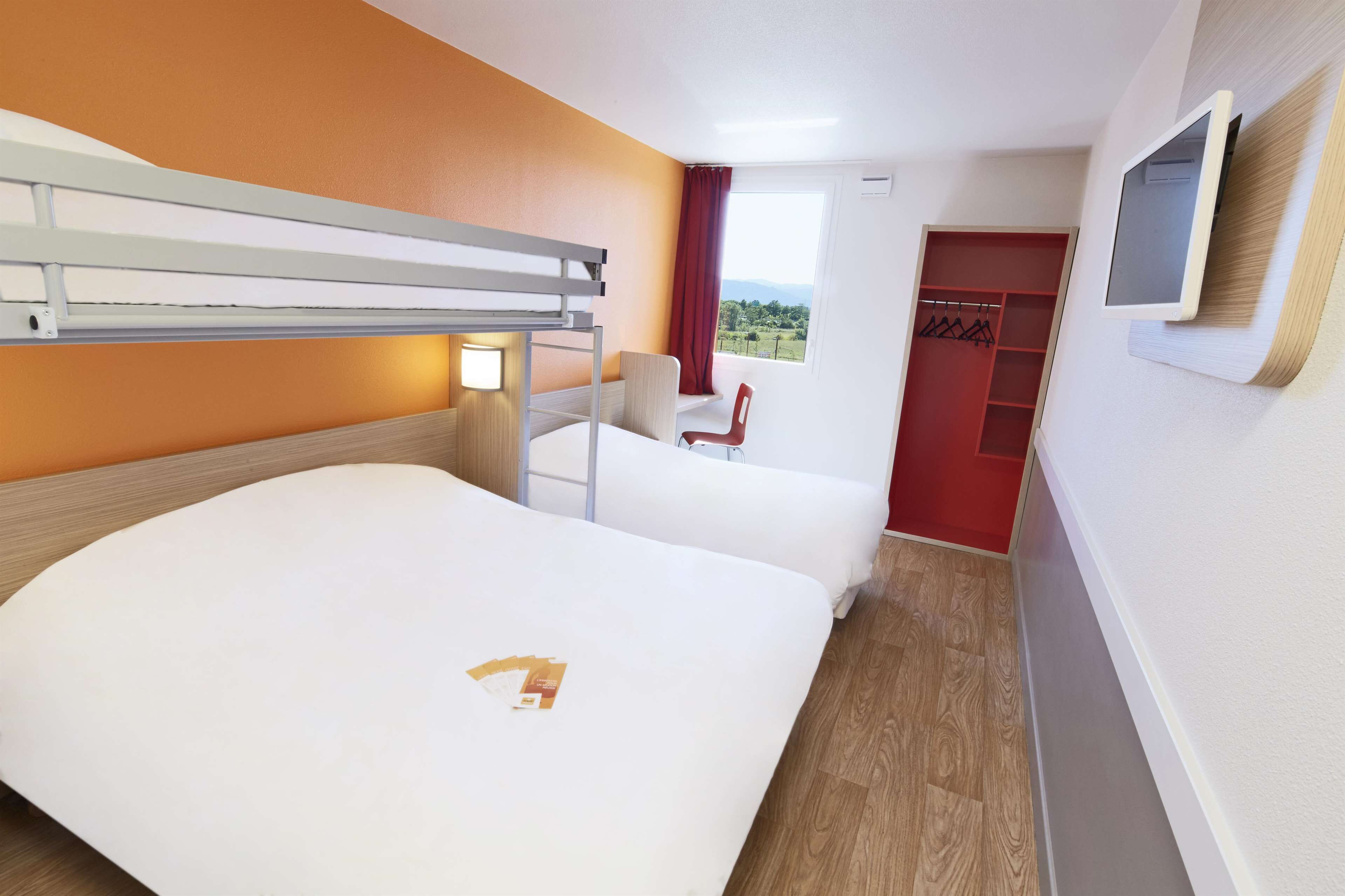 standard room, multiple beds | premium bedding, desk, soundproofing, free cots/infant beds