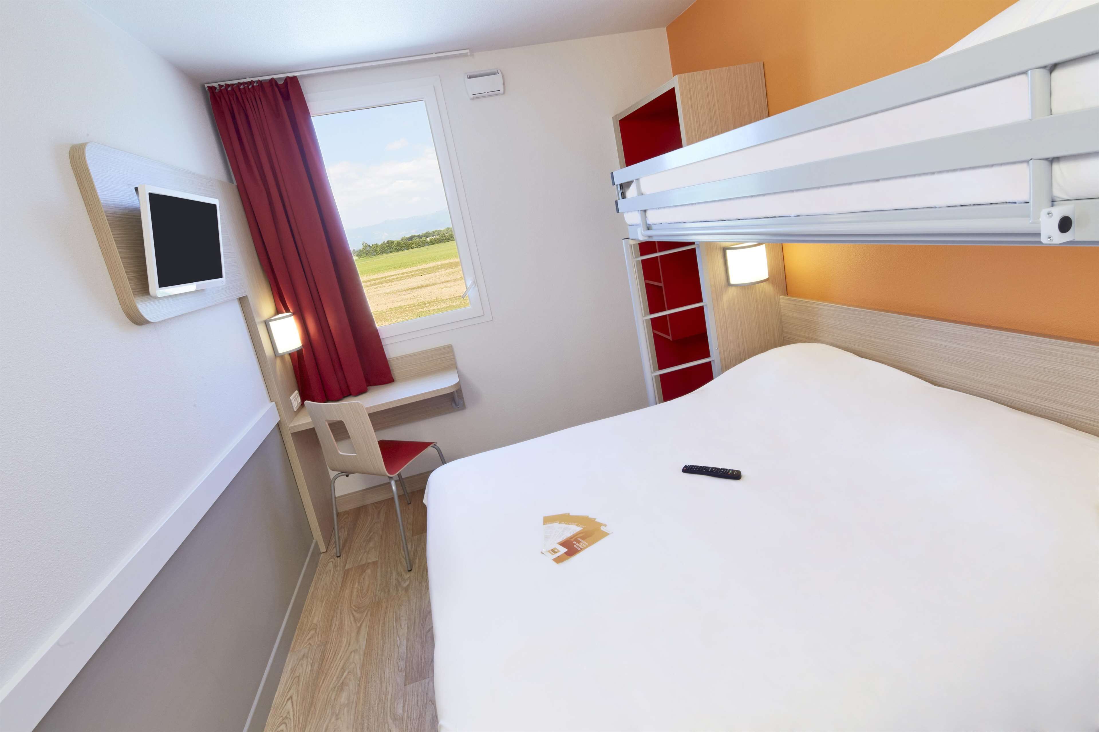 standard room, multiple beds (1 double and 1 single bed) | premium bedding, desk, soundproofing, free cots/infant beds