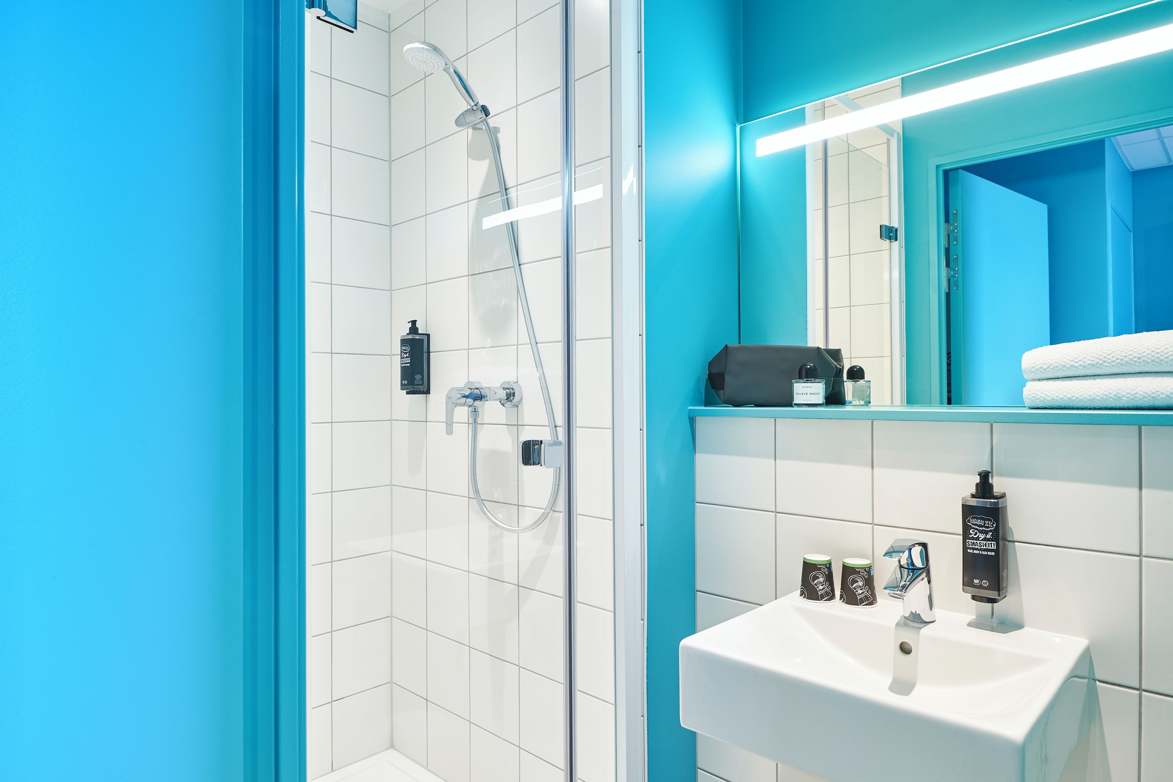 Ducha, artículos de tocador ecológicos, toallas