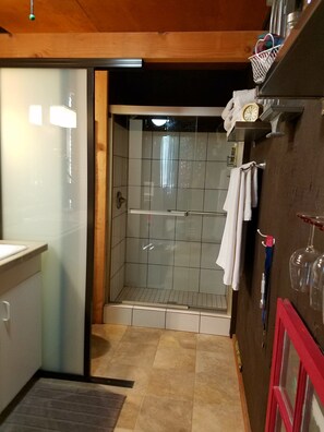 Douche de la salle de bain