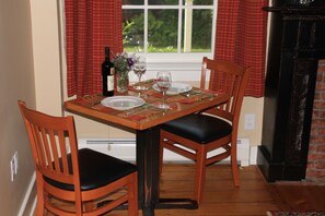 The Lounge  | Restauration dans la chambre