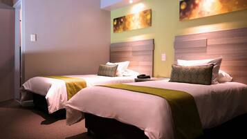 Silverbirch | Premium bedding, in-room safe, laptop workspace, iron/ironing board