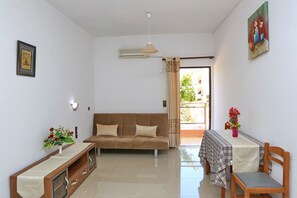 Apartment | Living area | TV - Maria Apartments (Hersonissos)