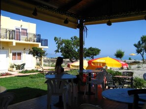 Breakfast, lunch, dinner served; Greek cuisine 