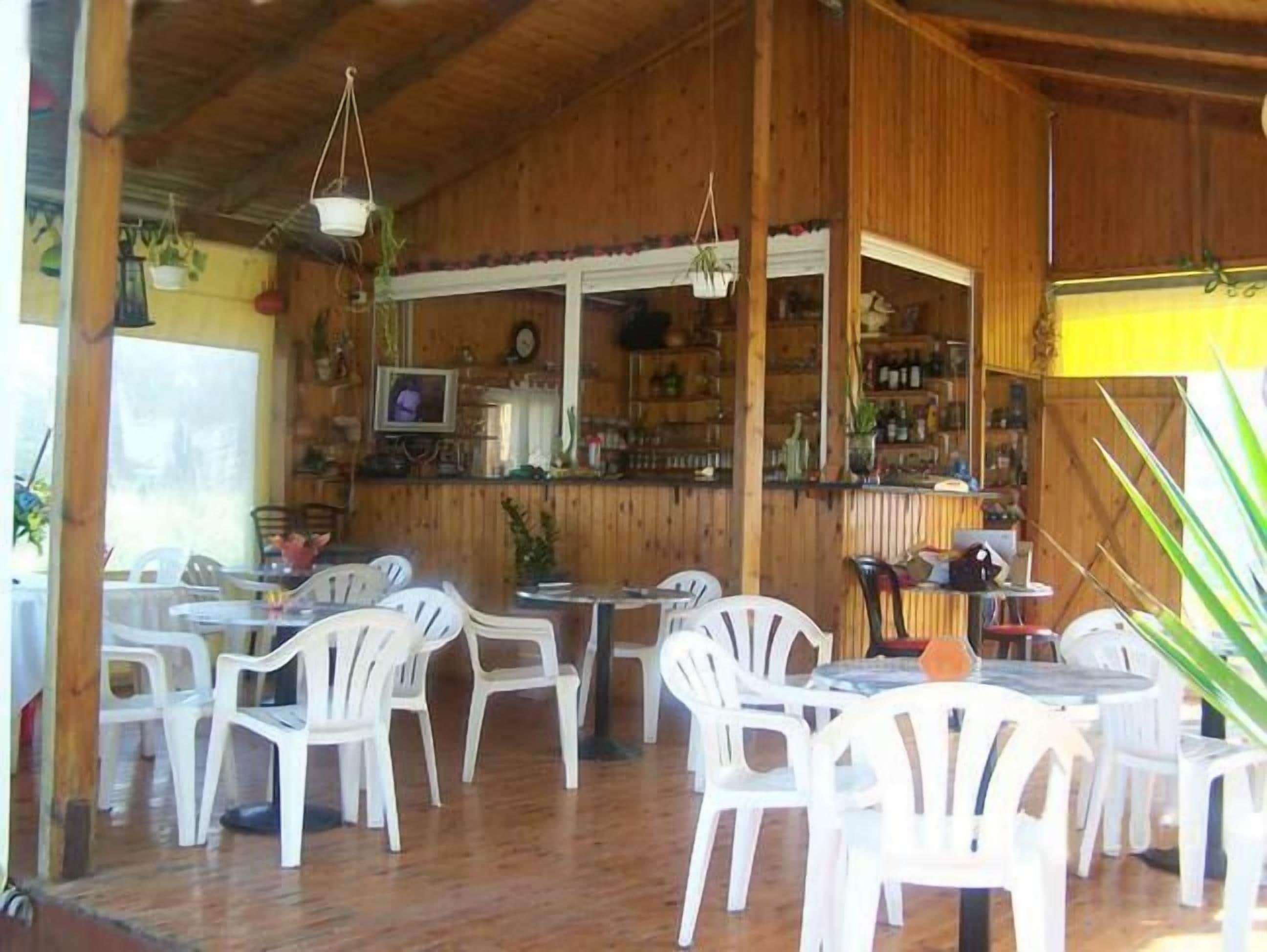 breakfast, lunch, dinner served; greek cuisine