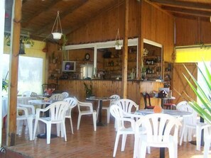 Se sirven desayunos, almuerzos y cenas
