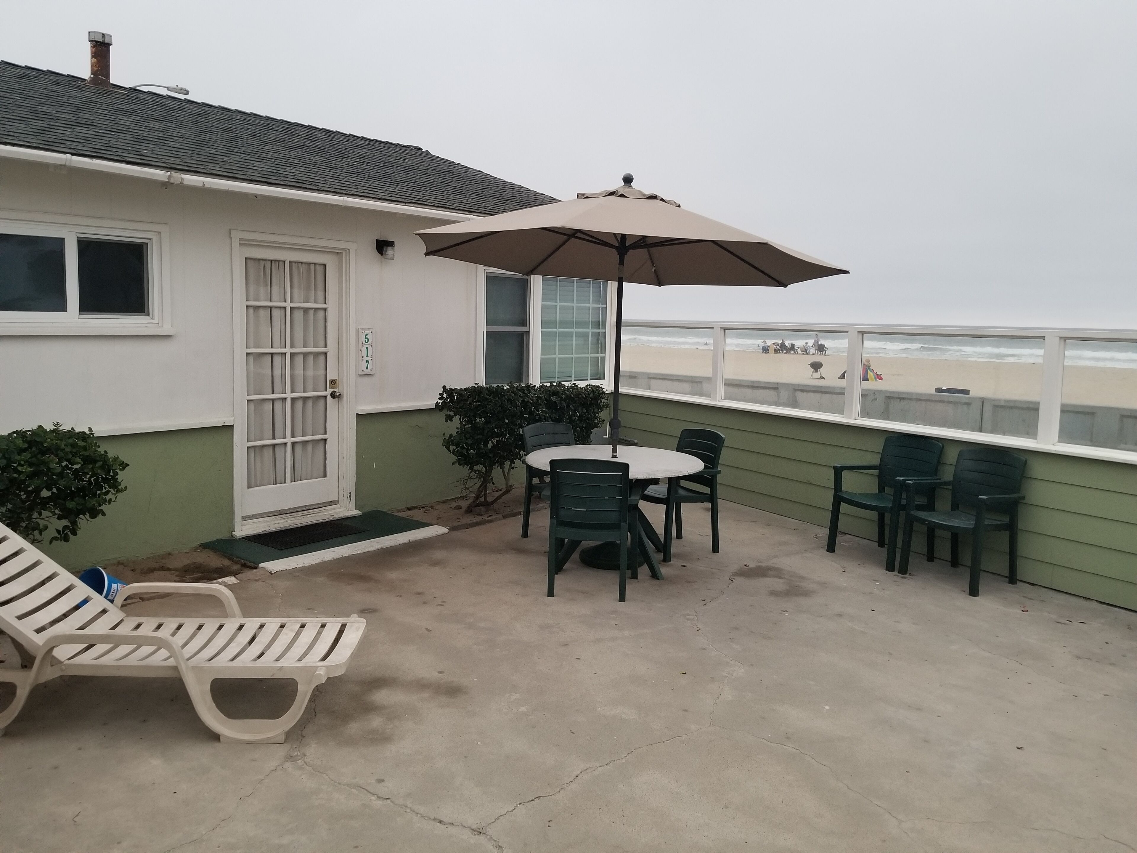Cabaña estándar, 1 habitación, vista a la playa, frente al océano | Terraza o patio