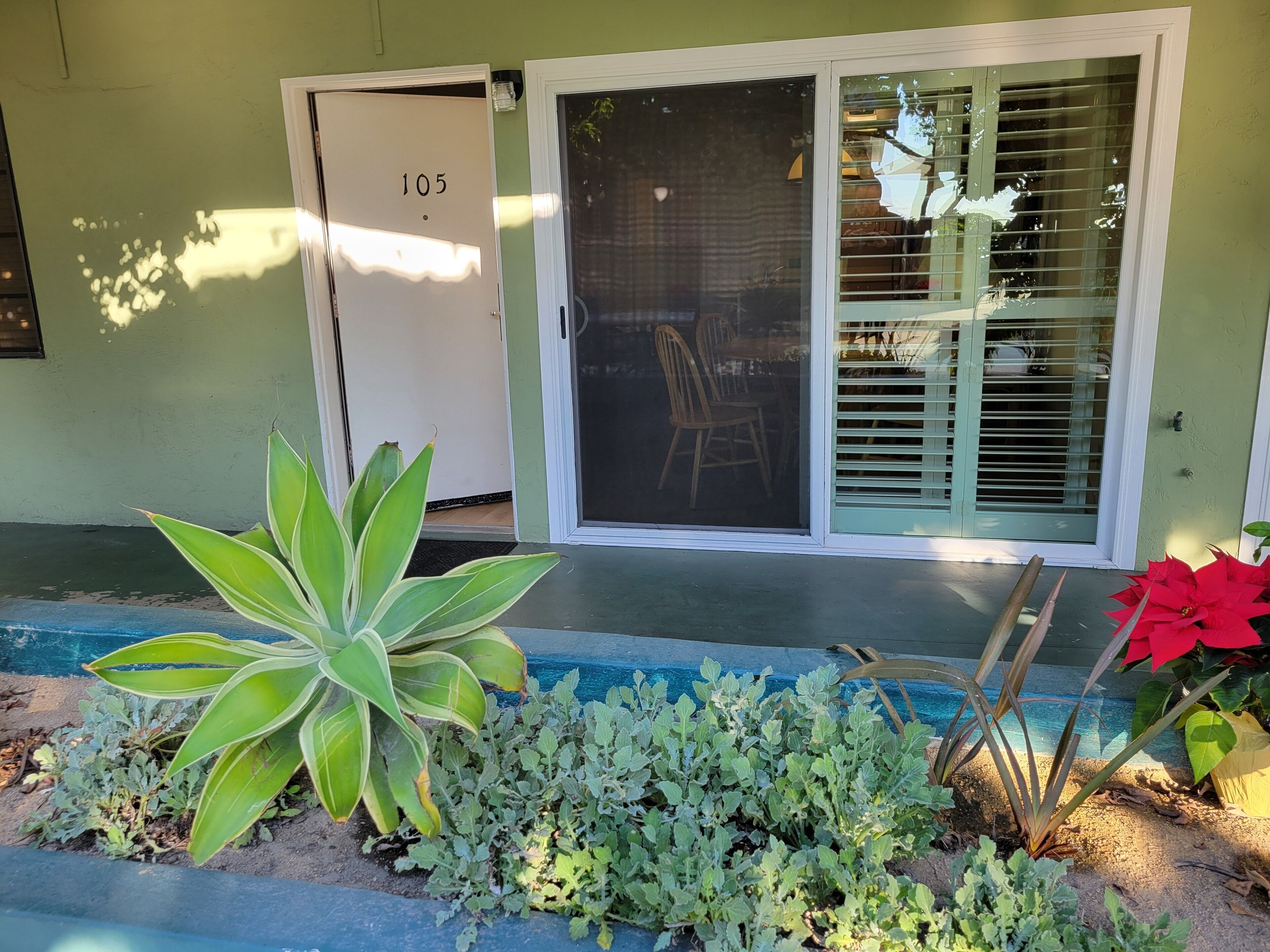 Departamento estándar, 1 habitación, vista al patio, planta baja | Tabla de planchar con plancha, wifi gratis y ropa de cama 