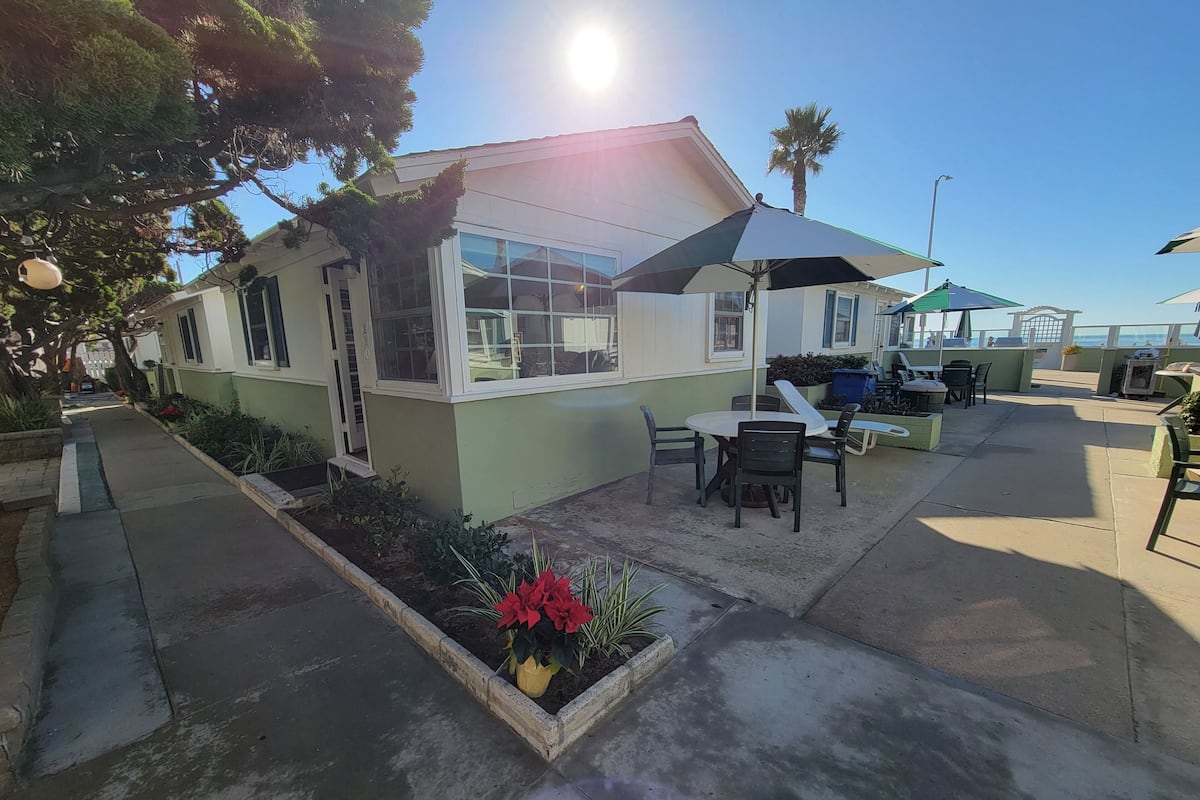 Standard Cottage, 1 Bedroom, Kitchen, Courtyard Area | Terrace/patio