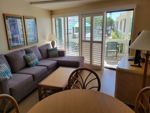 Standard Suite, 2 Bedrooms, 2 Bathrooms, Ground Floor | Iron/ironing board, free WiFi, bed sheets - The Beach Cottages (San Diego)