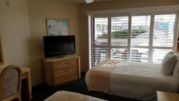 Standardsuite - 2 soveværelser - 2 badeværelser - havudsigt | 1 soveværelse, strygejern/strygebræt, gratis Wi-Fi, sengetøj