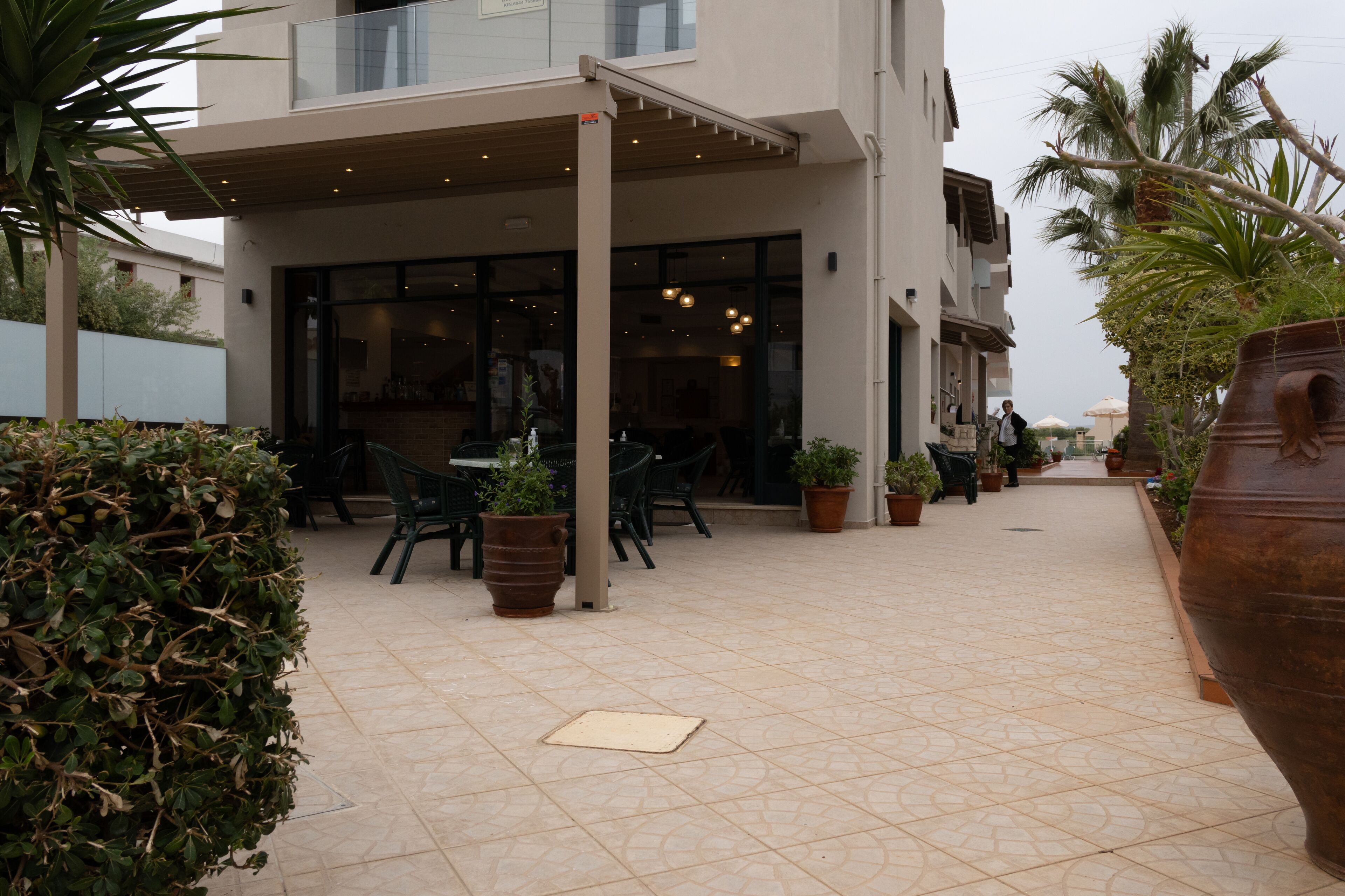 Photo - Aspri Petra Apartments