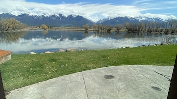 Suite, 1 King Bed, Patio, Mountain View (Non-Smoking) | Water view