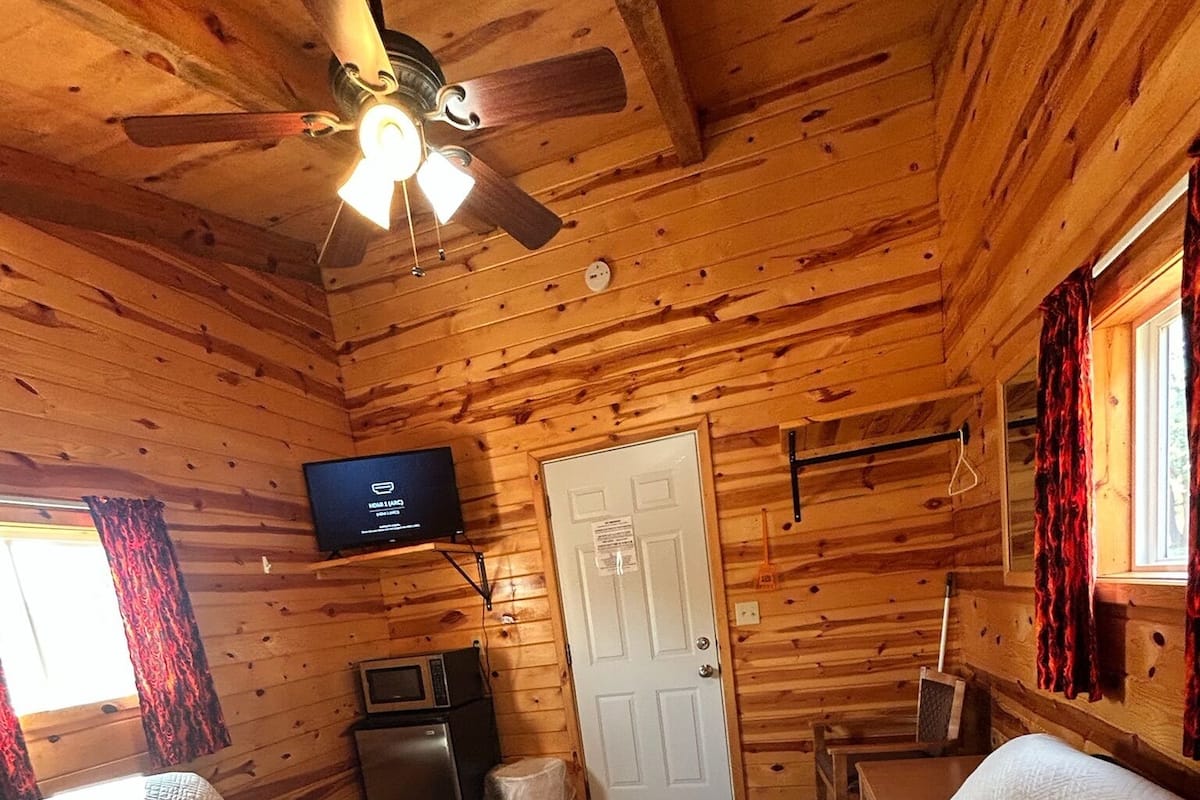 Cabin with Double Futon | Bed sheets