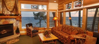 Grand Superior Lodge