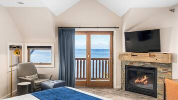 Main Lodge Lakeview Suite | Espace de travail pour ordinateur portable, fer et planche Ă repasser