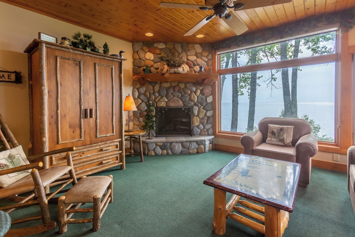 Log Home 1 Bedroom | 다리미/다리미판, WiFi, 침대 시트
