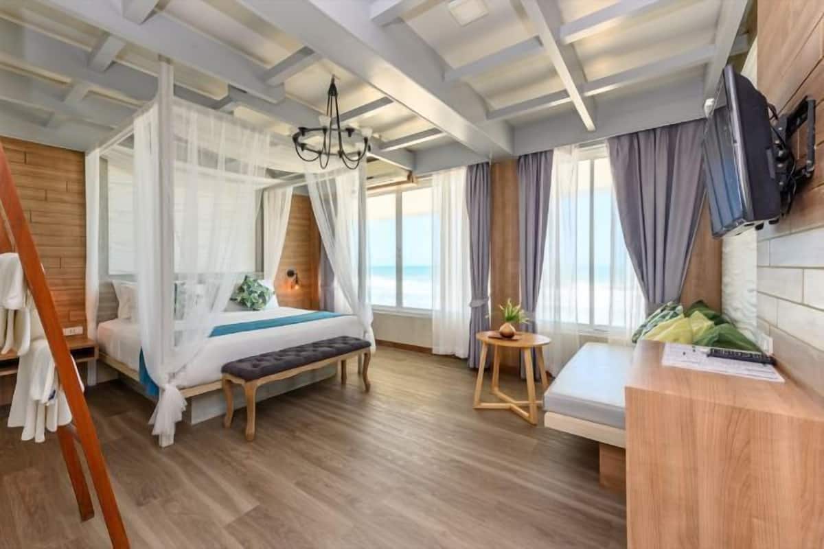 1 bedroom, minibar, in-room safe, desk