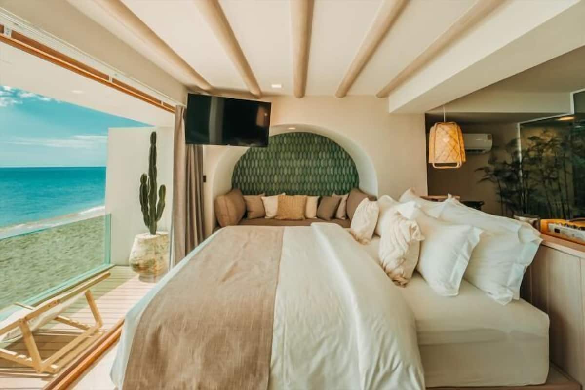 1 bedroom, minibar, in-room safe, desk
