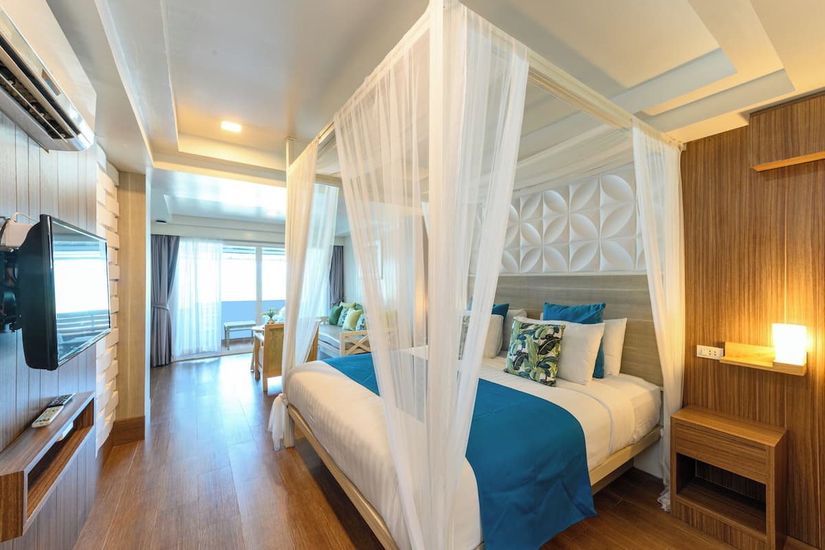 Superior Seaview With Balcony