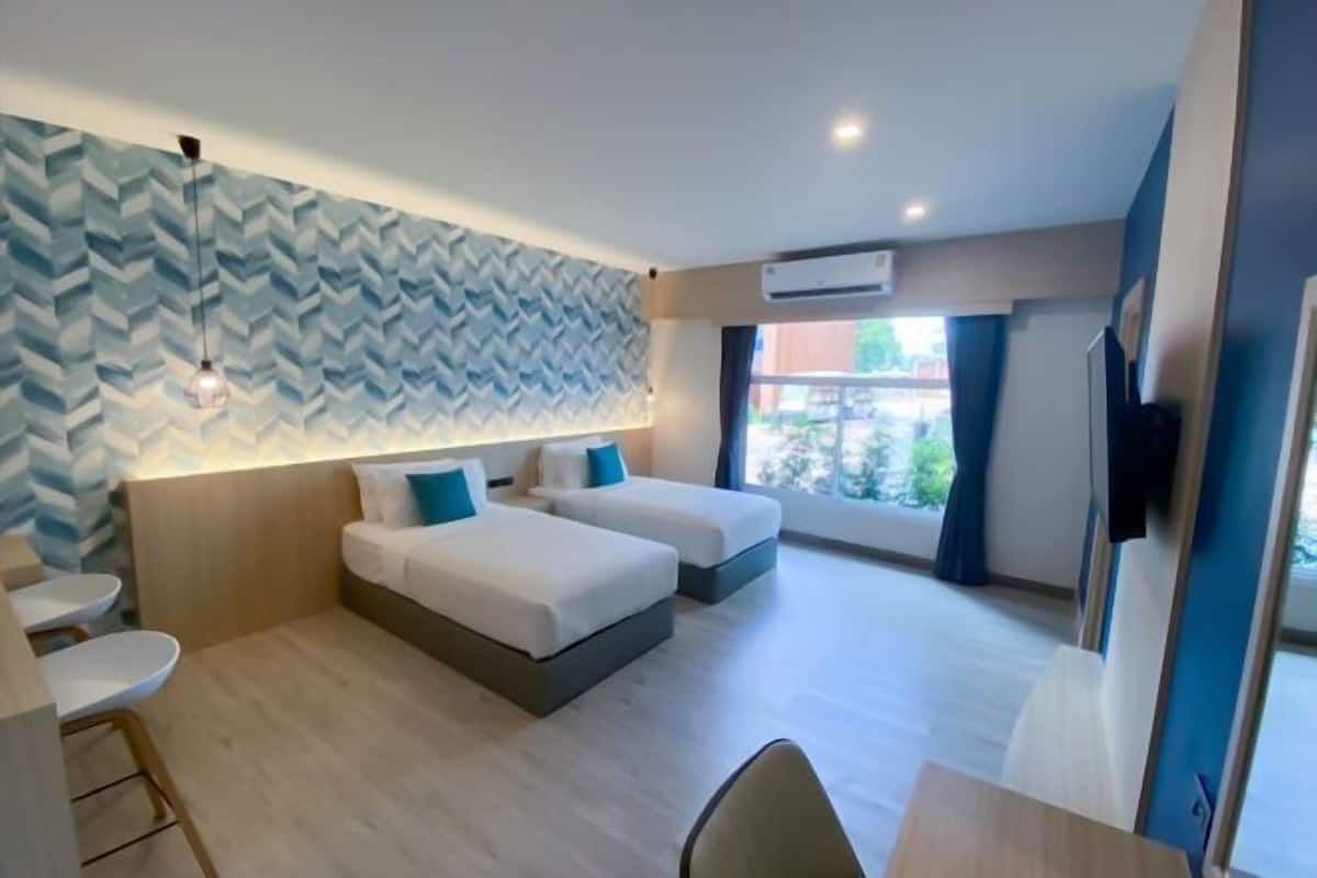 1 bedroom, minibar, in-room safe, desk