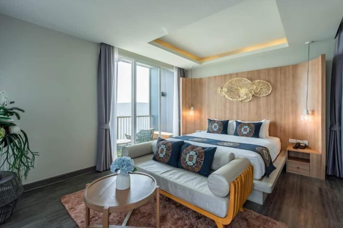 1 bedroom, minibar, in-room safe, desk