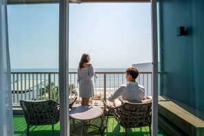 Deluxe Suite Room With Seaview | Terrace/patio