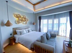 Beachfront Villa | Minibar, una cassaforte in camera, una scrivania, Wi-Fi gratuito