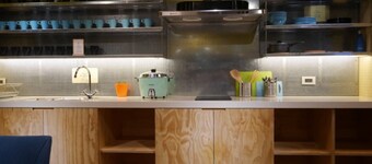 Bouti City Capsule Inn - Hostel