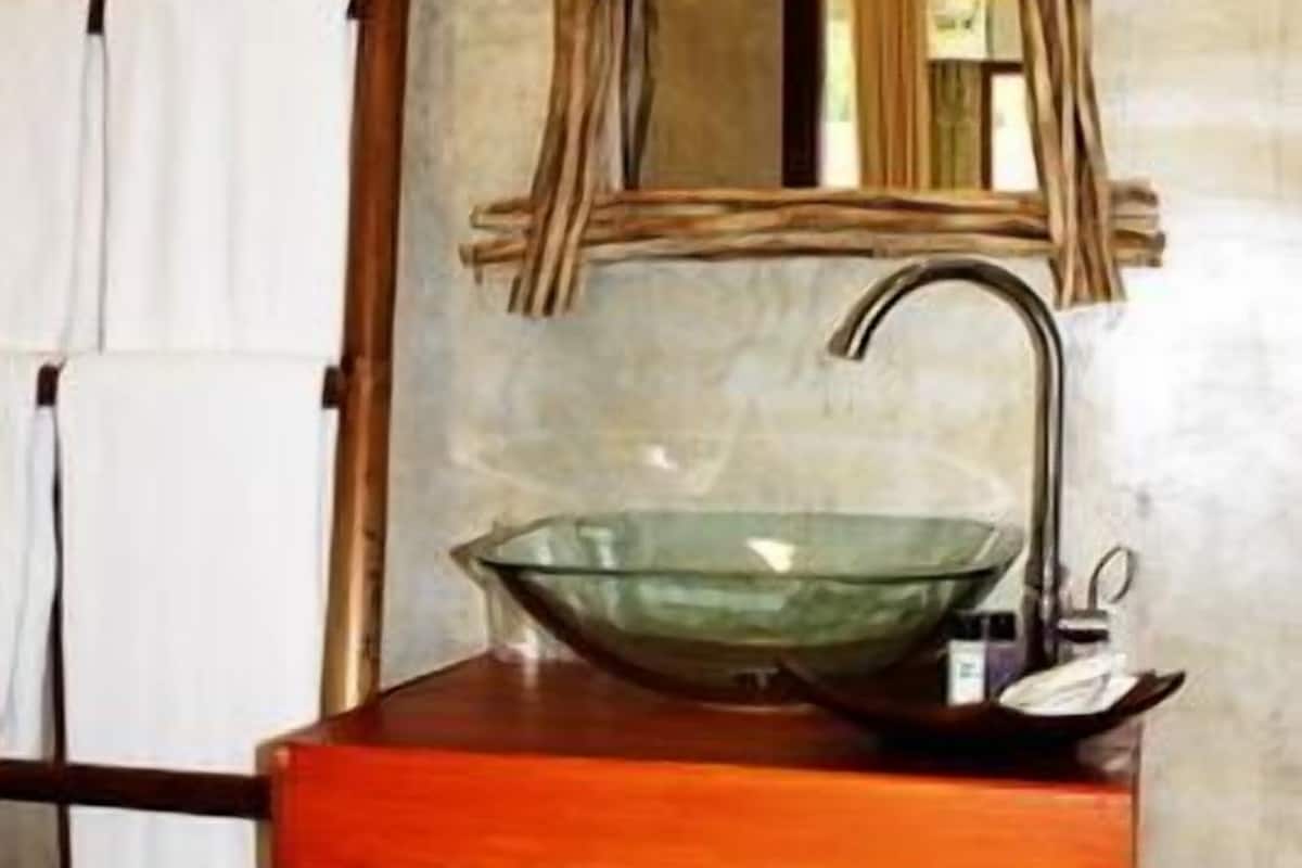 villa, garden view | bathroom | shower, hair dryer, bathrobes, slippers