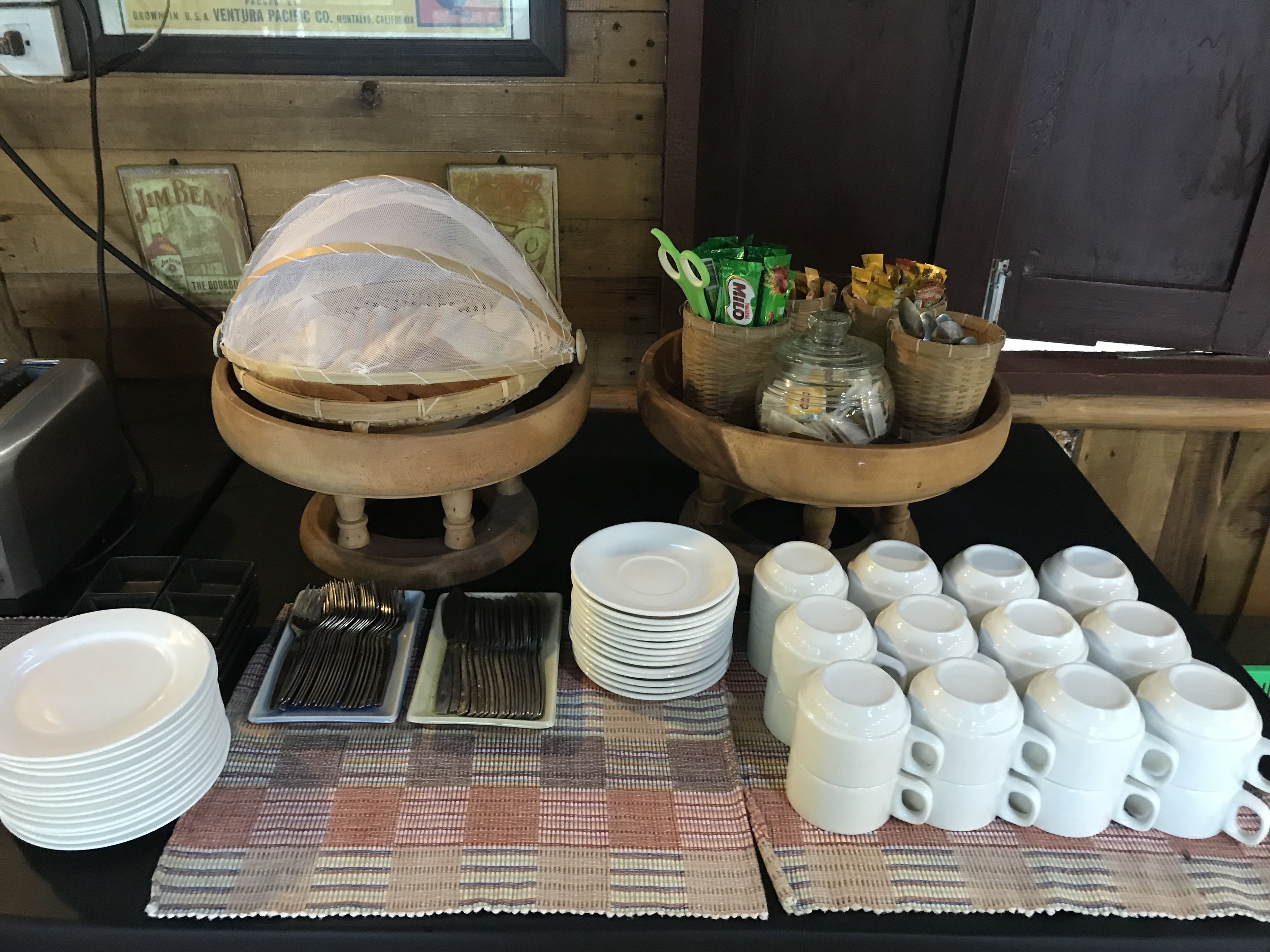 free daily self-service breakfast