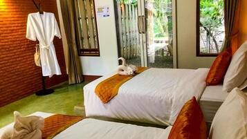 Standard Double or Twin Room, Garden View | Free WiFi, bed sheets