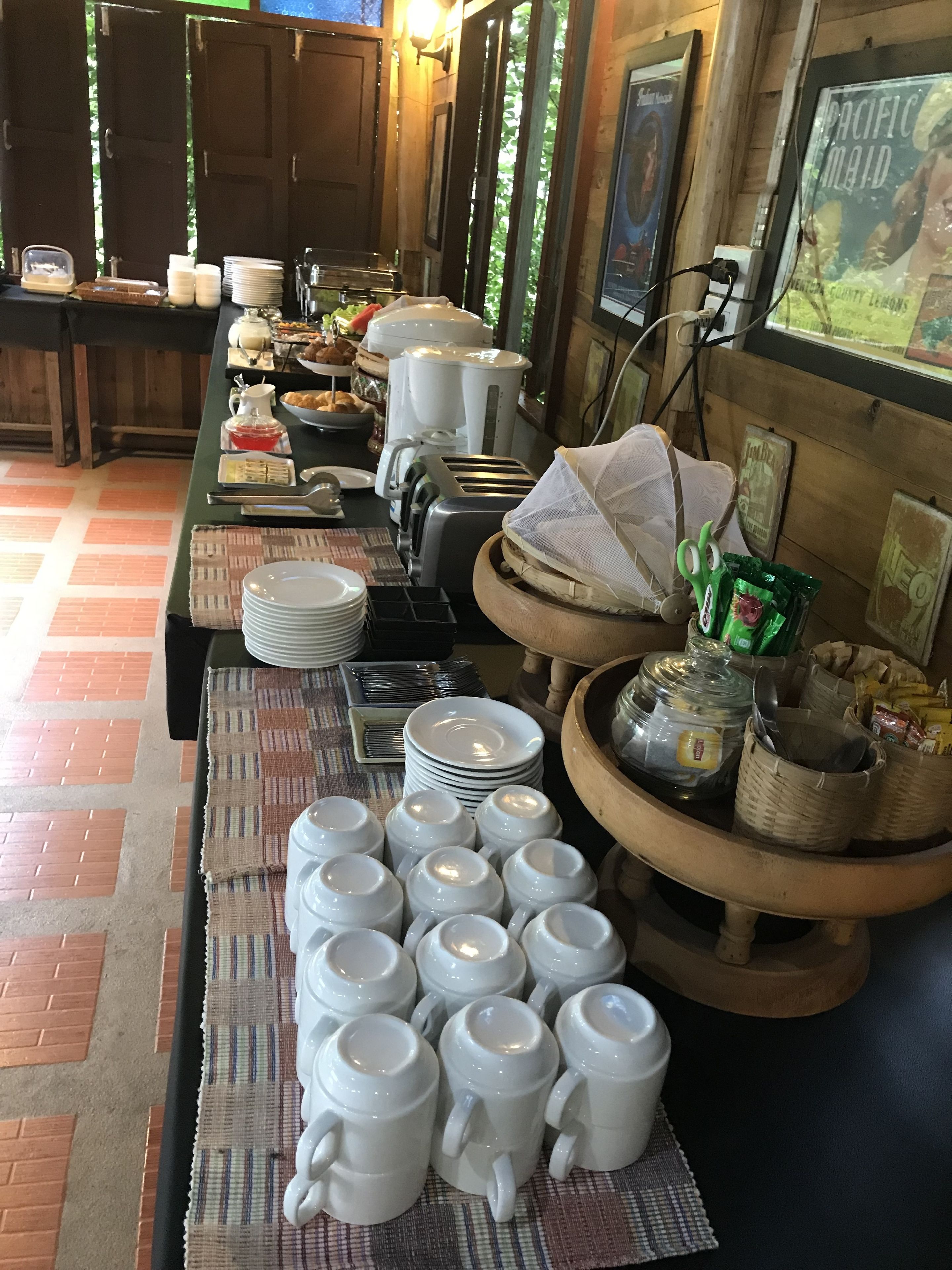 free daily self-service breakfast