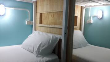 Mixed Dorm 4 Beds | Free WiFi