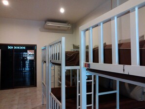 Mixed Dorm 8 Beds - Relax Corner Inn - Hostel (Ko Pha-ngan)