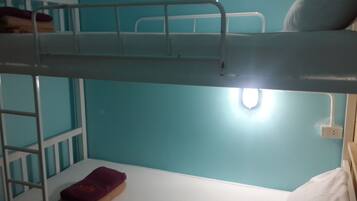 Mixed Dorm 4 Beds | Wi-fi percuma