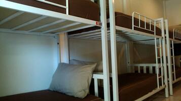 Mixed Dorm 14 Beds | Wifi gratis