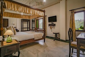 Deluxe kamer | 1 slaapkamer, een bureau, geluiddichte muren