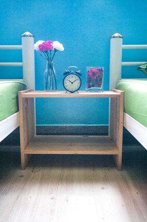 Room amenity - Nacorn Hostel Khaosan (Bangkok)