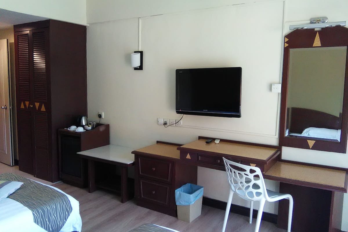 standard twin room, 2 single beds | room amenity