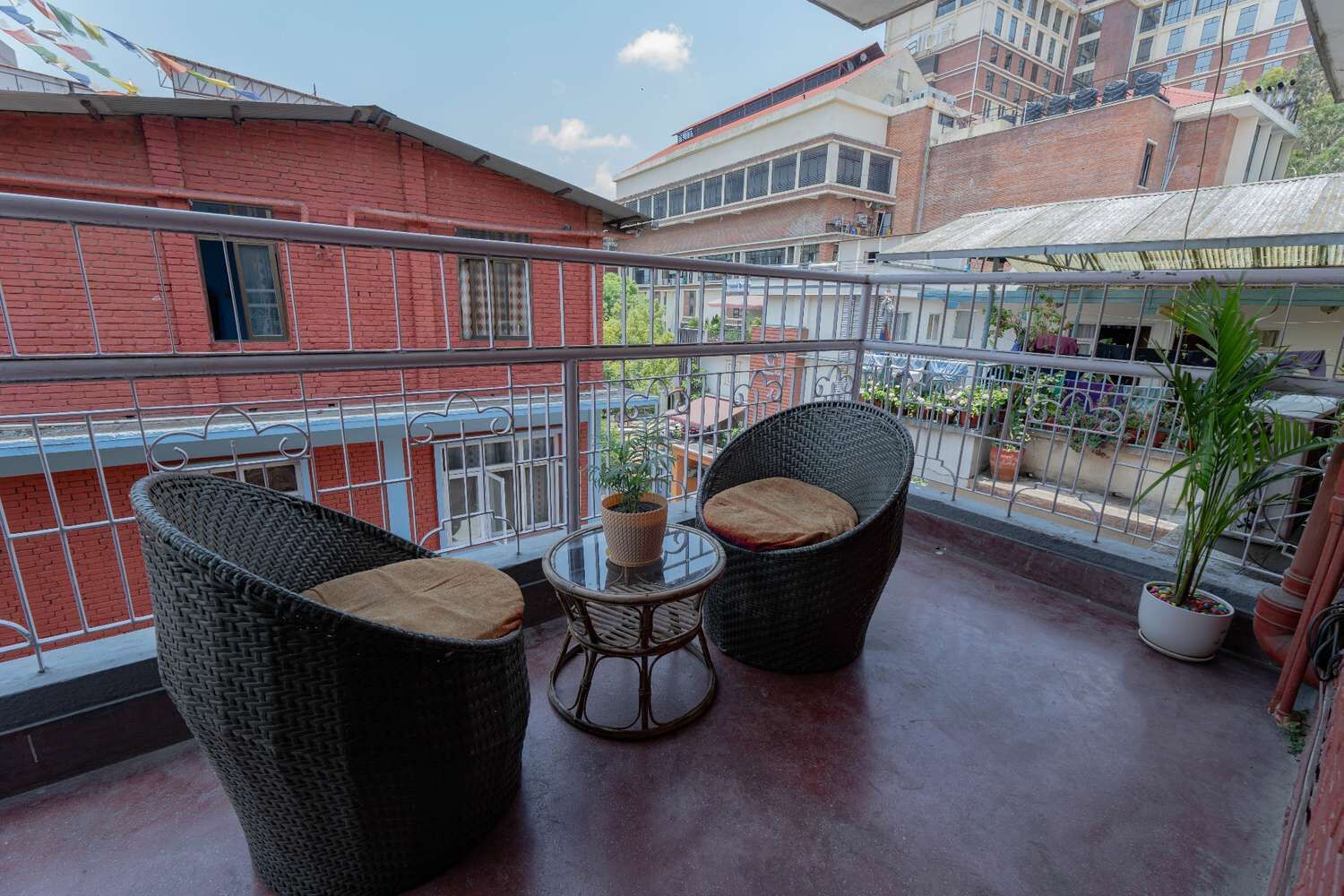 Executive Room, 1 King Bed, Balcony | Terrace/patio