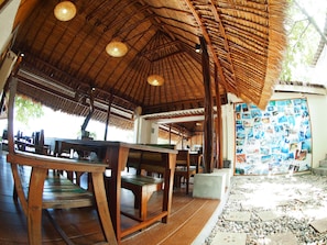 Se sirven desayunos y cocina tailandesa (con vistas a la playa)