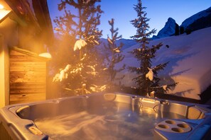 Chalet Prestige, 4 chambres, sauna, vue sur la montagne | Terrasse/patio