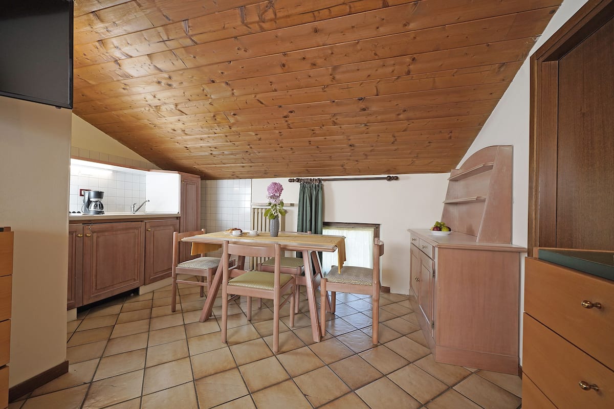 Basic Apartment, 1 Bedroom (Attic) | Private kitchen